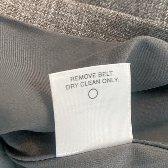 Classiques Entier Gray Shortsleeved Workwear Top - Picture 9 of 10